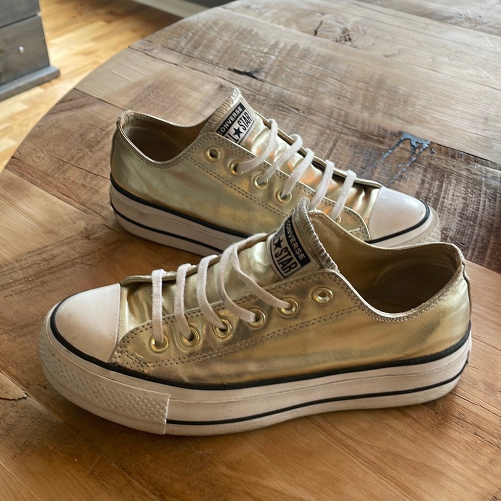 Gold metallic platform Converse All Stars